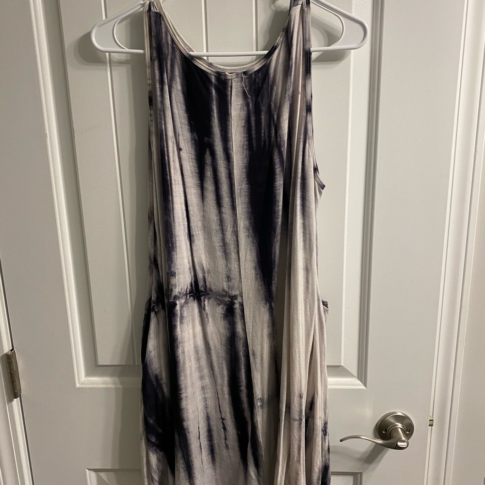 Dress shirt tie dye